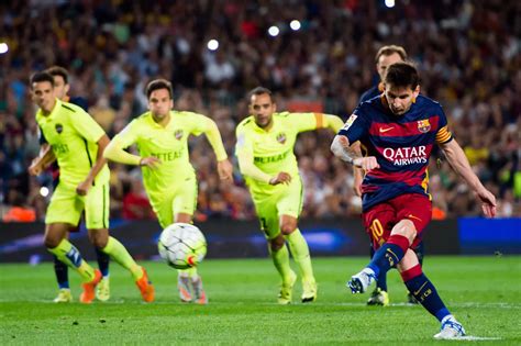 Lionel Messi goals: Season 2015/16 - Irish Mirror Online