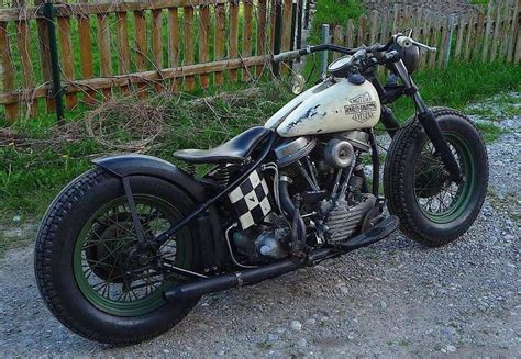 Old school #harleydavidsonbaggeroldschool | Panhead bobber, Harley panhead, Harley davidson bikes