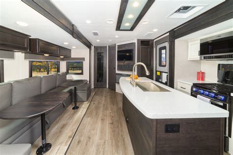 Rear Kitchen Travel Trailer With 2 Slides | Review Home Co