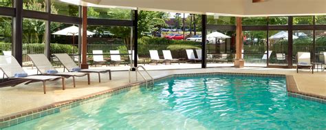 Peachtree Corners Hotels with Pool | Atlanta Marriott Peachtree Corners