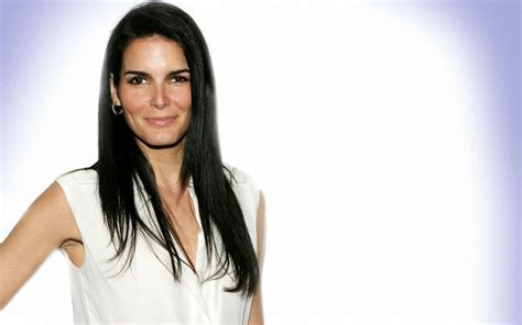 Wallpaper Image Photo, Angie Harmon, Baywatch, Free Hd Wallpapers ...