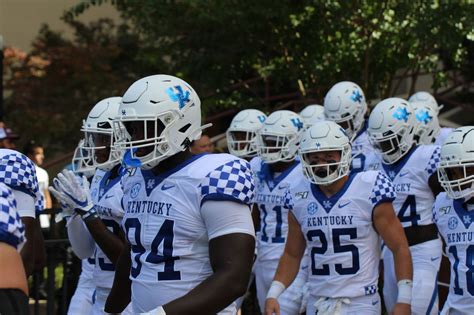 Kentucky Football uniforms ranked near the bottom in SEC by Rivals - A Sea Of Blue