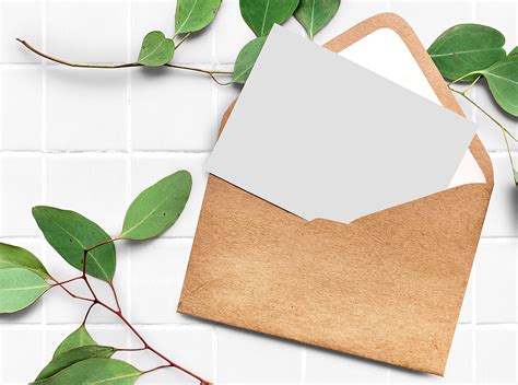 Free Greeting Card Mockup — Free Mockup World