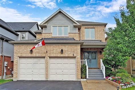 Bradford Condos, Bradford West Gwillimbury — Bradford Condos for Sale | Zolo.ca