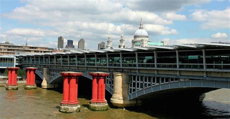 What Are The Red Pillars Next To Blackfriars Bridge? | Londonist