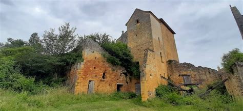 French Chateau and 400+ Acre Estate in Dordogne, France — Francis York