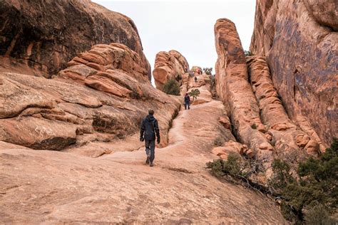 Devils Garden Trail: The Best Hike in Arches National Park | Earth Trekkers