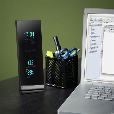 4 Color LCD Weather Station with Alarm Clock | Gadgetsin