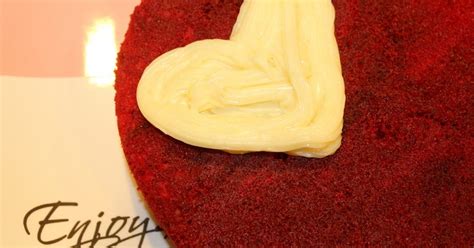 Love & Lentil: Red Velvet Cake and Cupcakes
