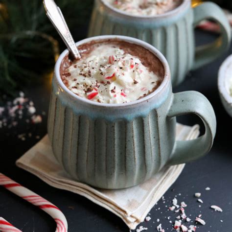 Peppermint Hot Chocolate - Detoxinista