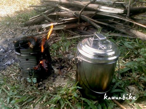 kawanbike: Ultralight DIY Stove - Mini Cook Kit & Hobo Stove in action