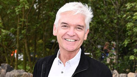 Phillip Schofield's handwritten kitchen note will bring a tear to your eye | HELLO!