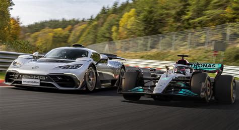 Mercedes-AMG ONE vs. Mercedes W13 F1 Car: 2022’s Ultimate Fast Benz Is ...