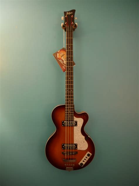 Hofner Club Bass Ignition Series (new) – Gary's Guitars