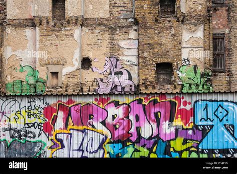 graffiti wall in the Sclater Street Car Park, Shoreditch, London Stock Photo - Alamy
