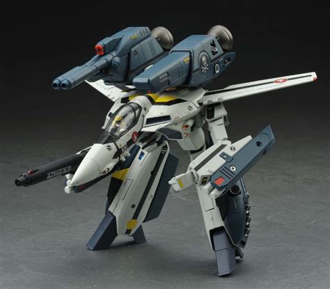 VF-1S Valkyrie Roy Focker with Super & Strike Parts - My Anime Shelf