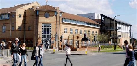 Leeds Arts University - Course, Fees, Ranking | GoToUniversity