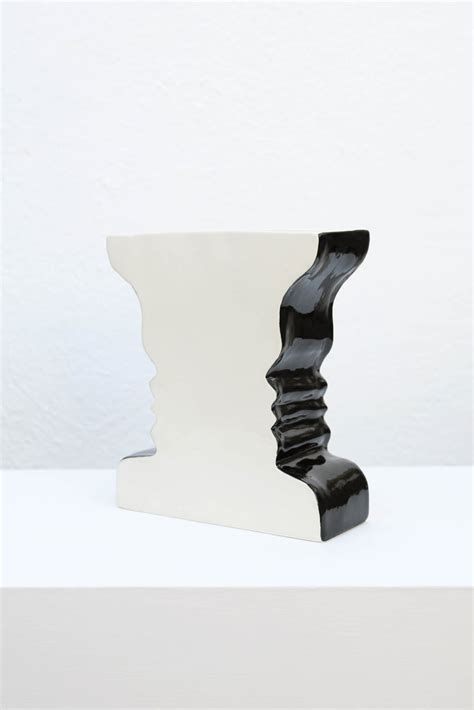 RUBIN OPTICAL ILLUSION VASE – Ümlaut Ceramics