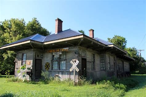 Old L&N Depot (Cumberland Furnace, Tennessee) | Historic 189… | Flickr