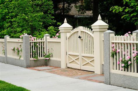 15 Simple Gate Design For Small House: Make a List | Fence design ...