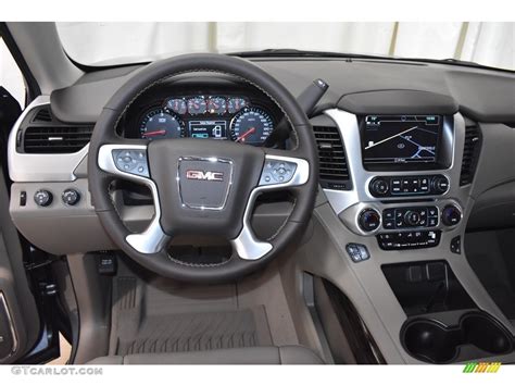 2020 GMC Yukon XL SLT 4WD Dashboard Photos | GTCarLot.com