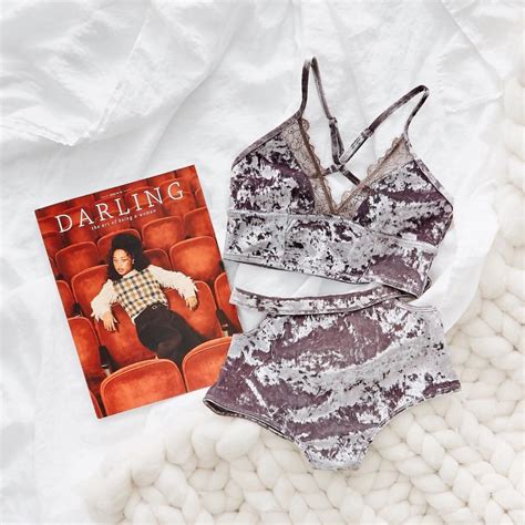 GIVEAWAY TIME with @aerie! Enter below to win a copy of our Fall #DarlingIssue21 and a $50 ...