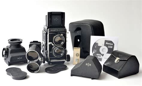 Mamiya C330 Professional with two lenses, TTL prism and CdS - Catawiki