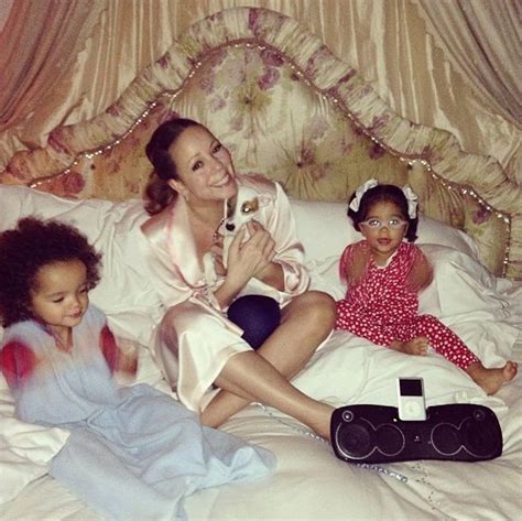 Mariah Carey, Twins Pose For Adorable Instagram Photo In Bed | HuffPost