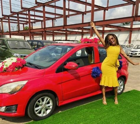 Khafi Kareem Of 2019 BBNaija Receives Her Brand New Innoson IVM Fox ...