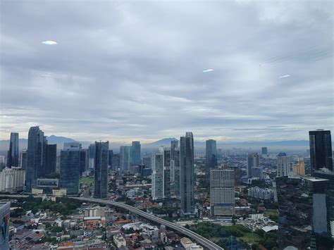 Jakarta Skyline on a Clear Morning (02/2020) : indonesia