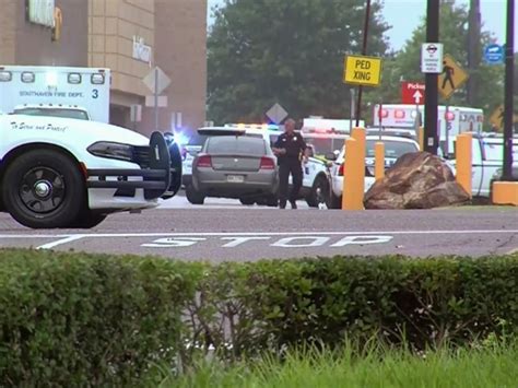 Mississippi Walmart Shooting Leaves 2 Dead; Officer Shot: Reports ...