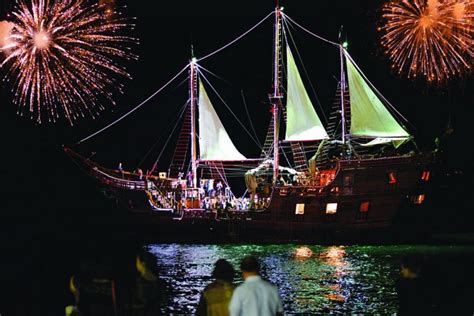 fireworks-display-pirate-ship-vallarta-w1144h640 - xaliscotour