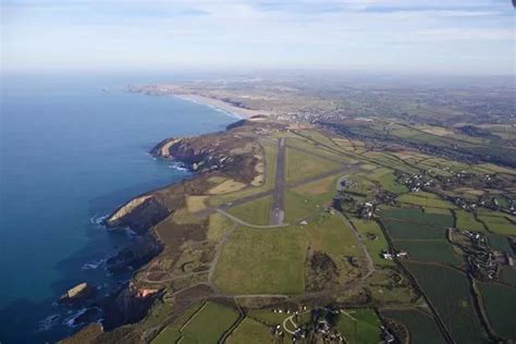 Emergency landing at Perranporth Airfield after 'rushing' pilot forgot ...