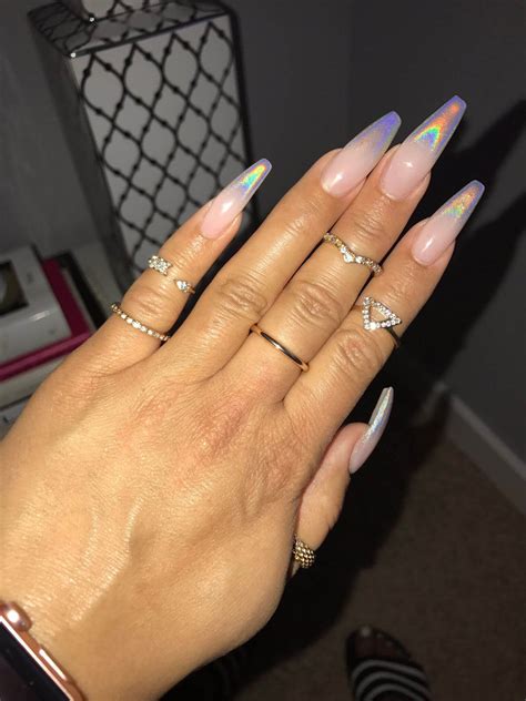 50 Gorgeous Holographic Nails That Are Simply Stunning