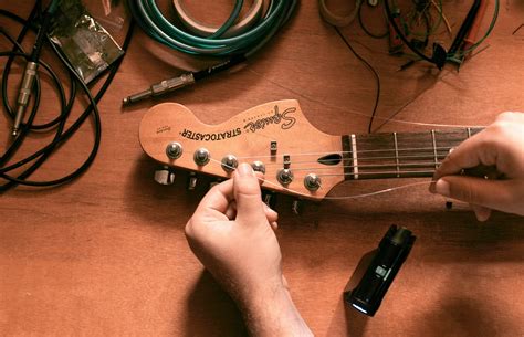 The Best Tuning Pegs For Your Guitar? ULTIMATE GUIDE!