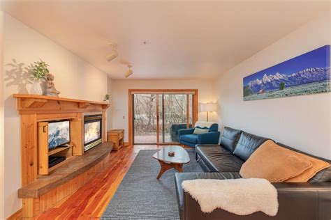 Targhee Rentals 122 in Driggs Idaho near Grand Targhee Ski Resort King ...