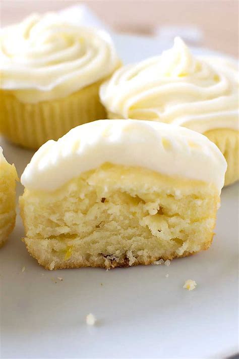 Limoncello Cupcakes with Limoncello Frosting - Homemade Hooplah