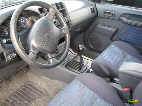 Gray Interior 1997 Toyota RAV4 4WD Photo #44050348 | GTCarLot.com