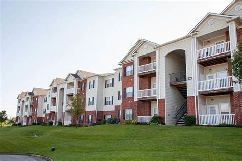 O'Fallon Lakes: O'Fallon, MO Apartments near Lake St. Louis