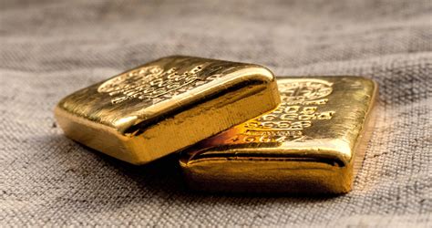 What Is the Biggest Gold Bar in the World Worth? | FinanceBuzz