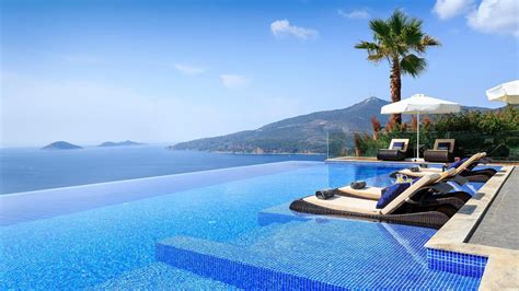 50 best villas in Europe Rooftop Restaurant, Rooftop Pool, Holiday ...