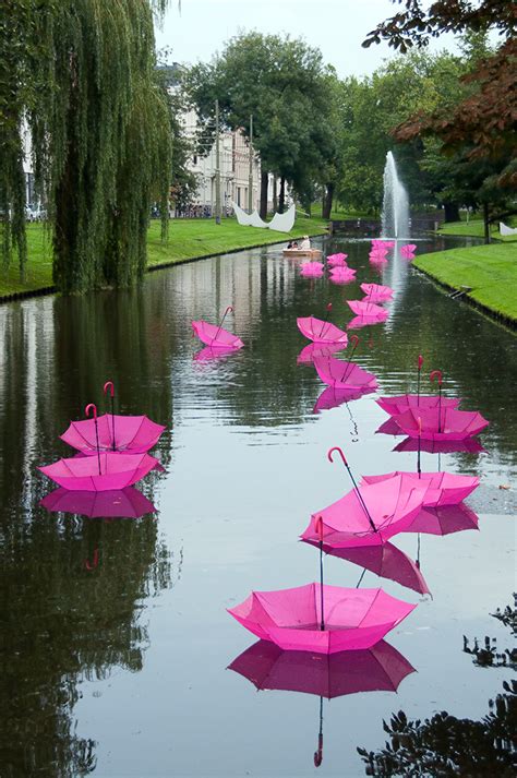 23 Incredible Umbrella Art Installations