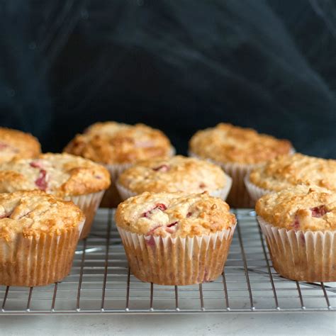 Strawberry-Oatmeal Muffins | POPSUGAR Family