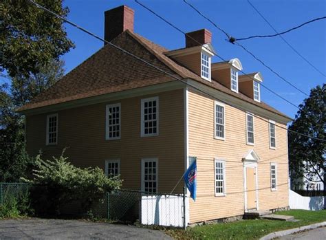 1740 Georgian Colonial in Portsmouth, New Hampshire - OldHouses.com ...