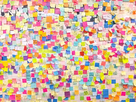 hundreds-of-sticky-note-messages-covering-the-wall-art-installation-in ...