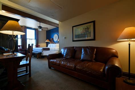 Rooms & Suites - Stockyards Hotel