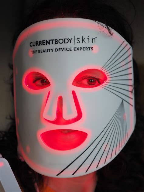 CurrentBody Skin LED Light Therapy Mask Review in 2022 | Led light ...