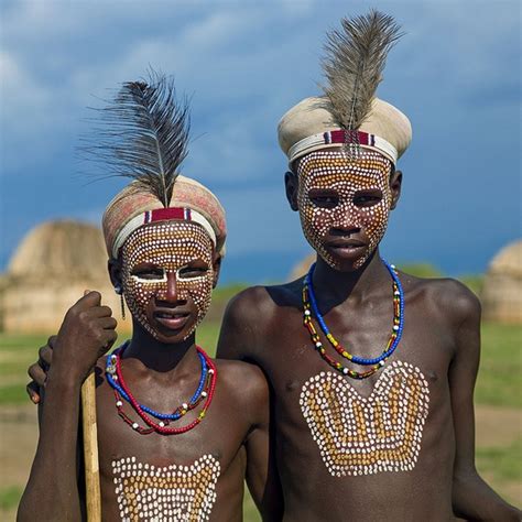 ARBORE PEOPLE: ETHIOPIA`S ANCIENT FASHIONABLE TRIBE AND SPECIALISTS IN SORGHUM CULTIVATION