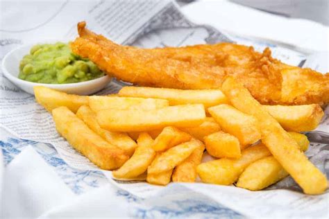 celebrating-mushy-peas-day-at-the-best-fish-and-chips-in-london