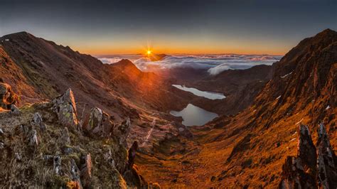 A Snowdon sunrise is a magical thing to behold. | Tim Jackson ...